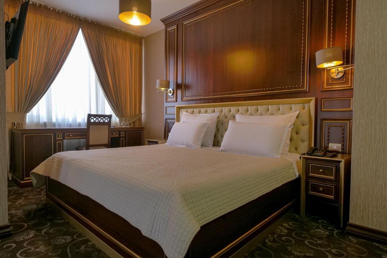 Rozafa Hotel 4*