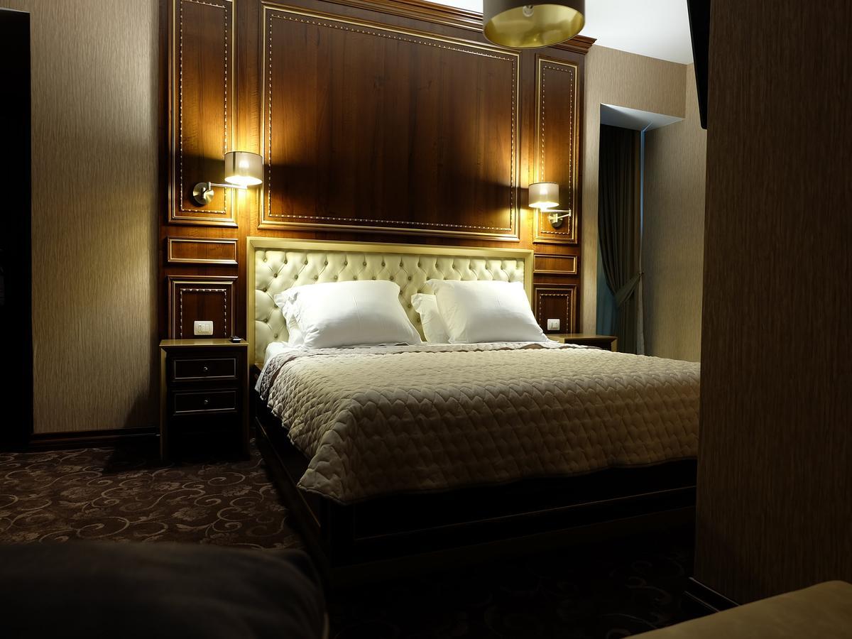 Hotel Rozafa 4*